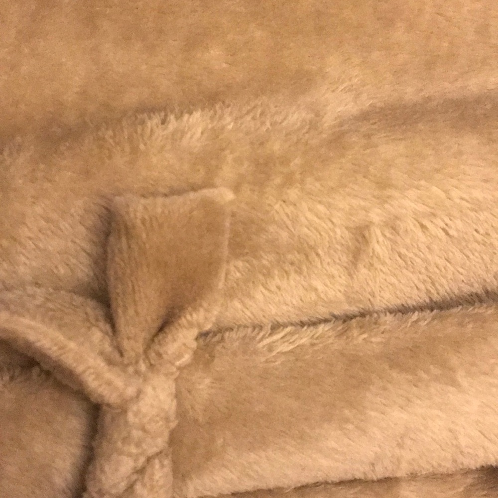 Meet your Posher, Toni